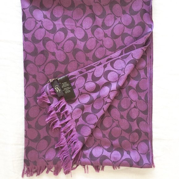 Coach Signature Scarf - Picture 1 of 3